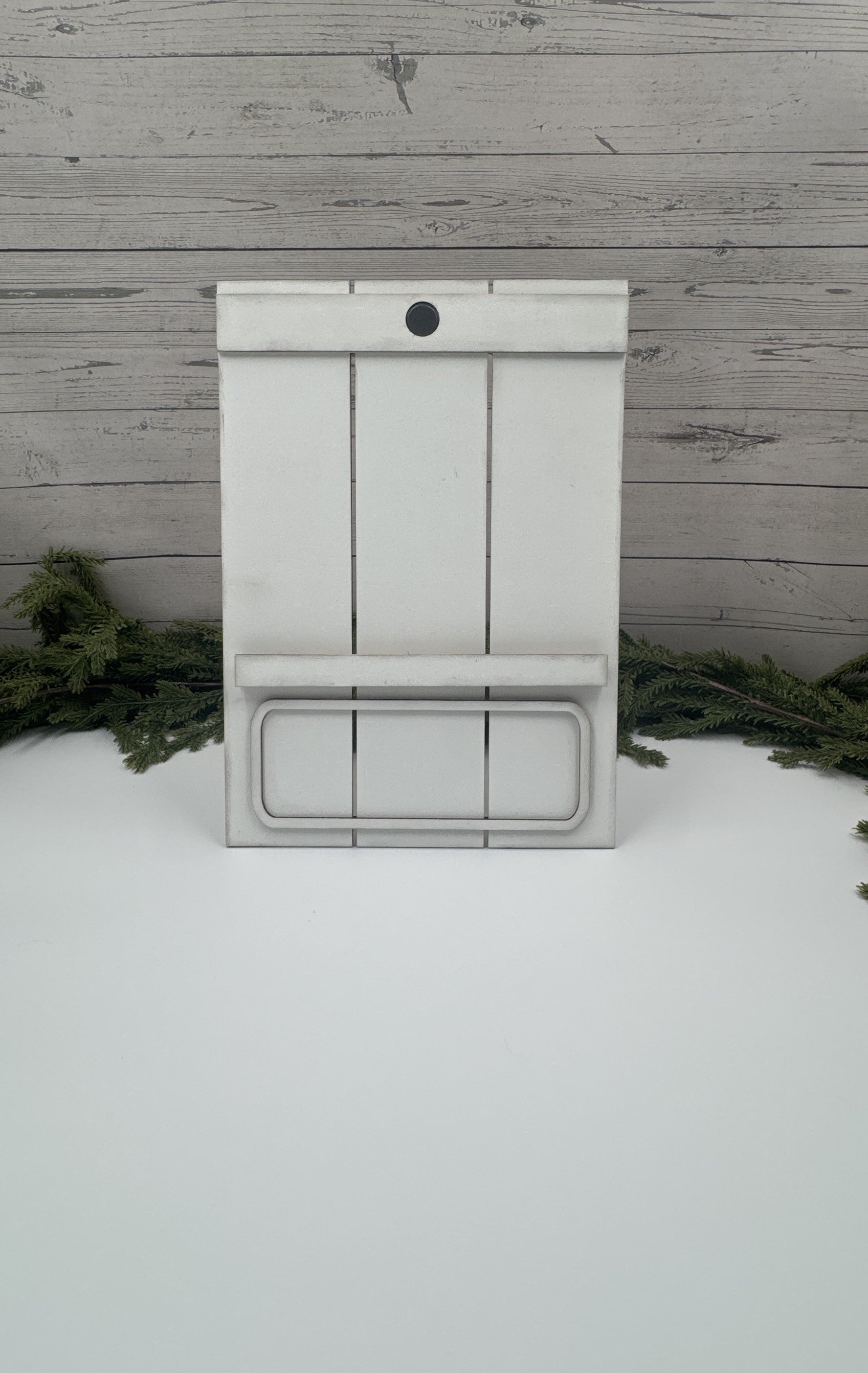 Interchangeable Holiday Sign Holder – Handcrafted Wood Magnetic Display Frame, 9x13 Farmhouse Base for Seasonal Kits